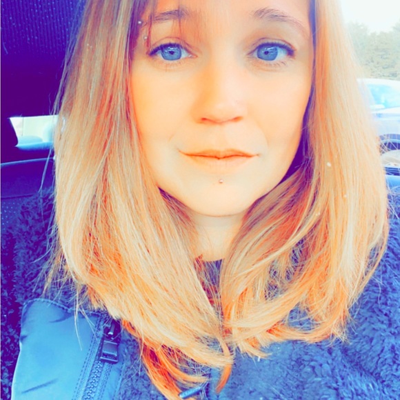 Meet your Posher, Sabrina - Picture 8 of 11